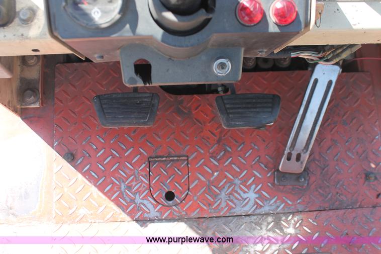 image for item H3595 Nissan 4000 forklift