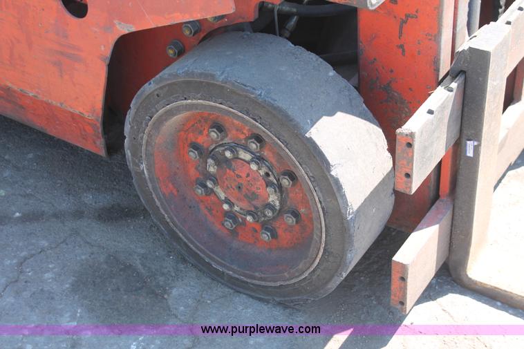 image for item H3595 Nissan 4000 forklift