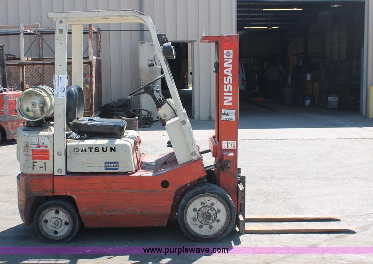 image for item H3596 Nissan Datsun 4000 forklift