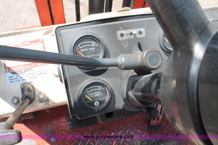 image for item H3596 Nissan Datsun 4000 forklift