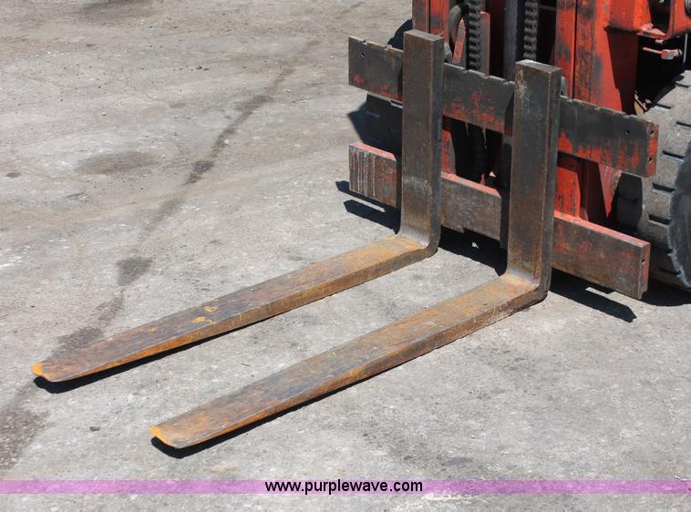 image for item H3596 Nissan Datsun 4000 forklift