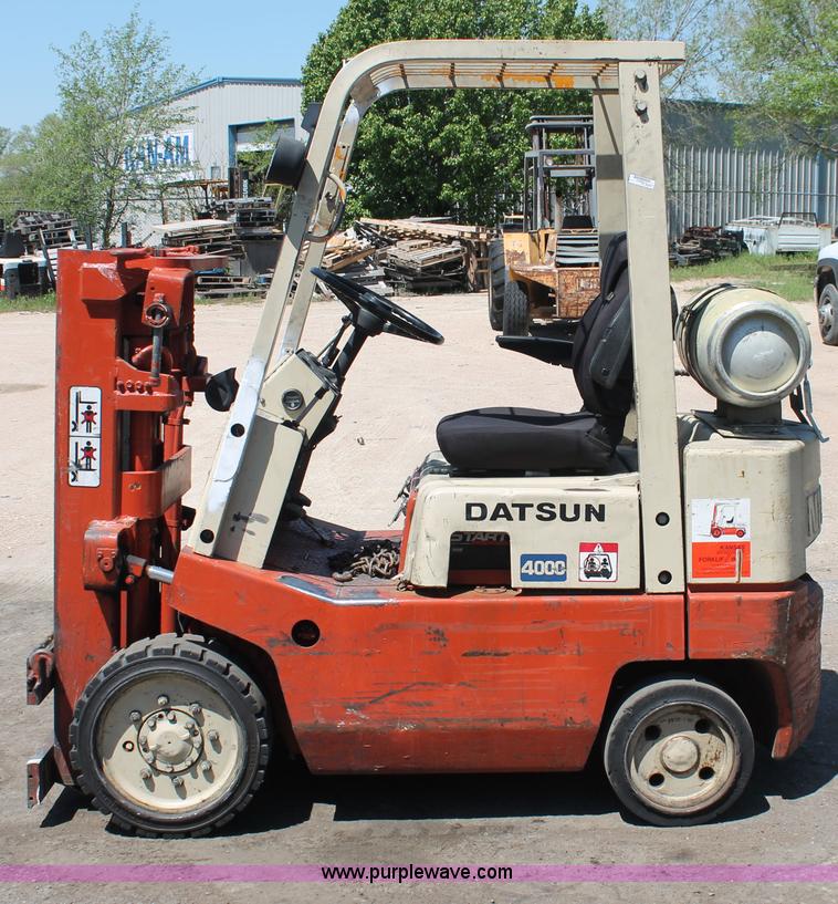 image for item H3597 Nissan Datsun 4000 forklift