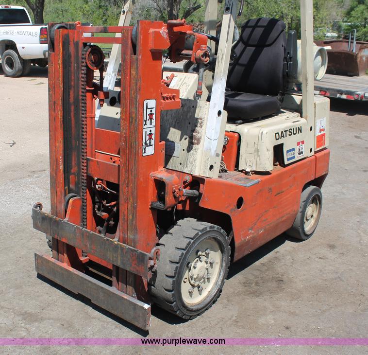 image for item H3597 Nissan Datsun 4000 forklift