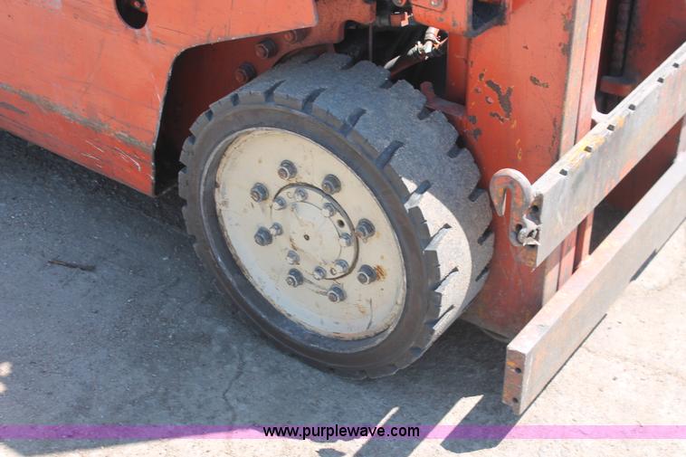 image for item H3597 Nissan Datsun 4000 forklift