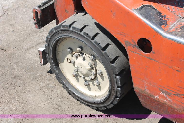 image for item H3597 Nissan Datsun 4000 forklift