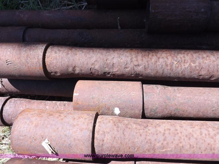 image for item H7079 (37) 2 3/8" tubing joints