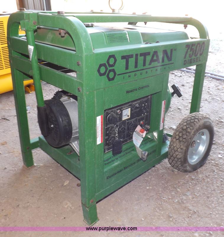 image for item H7082 Titan 7.5 kW generator