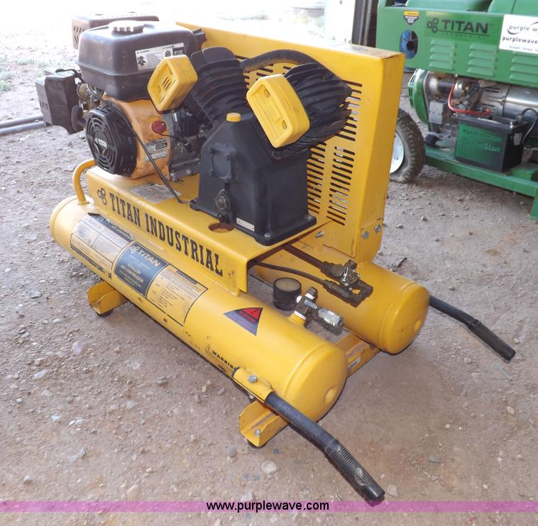 image for item H7083 Titan twin cylinder air compressor