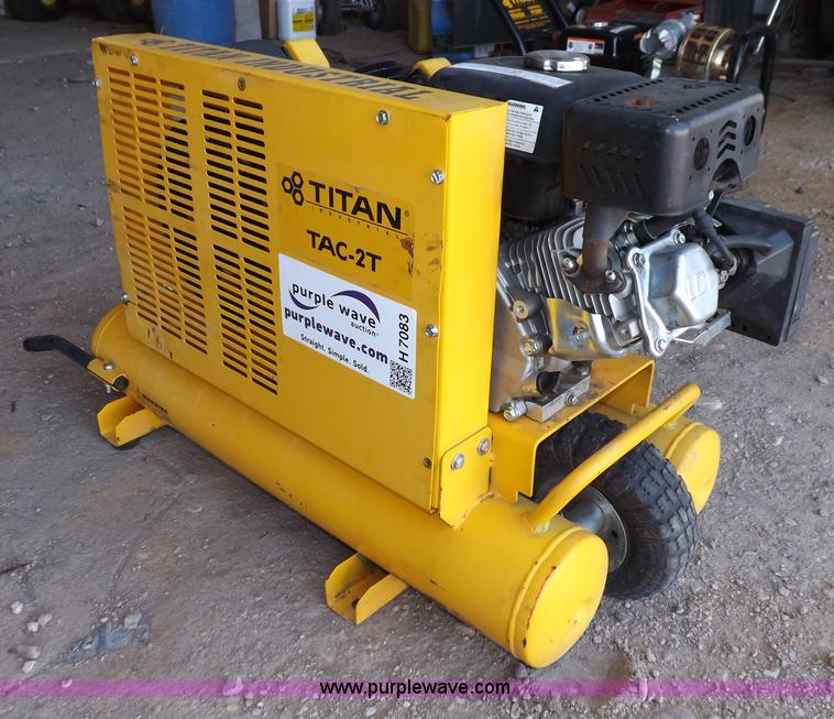image for item H7083 Titan twin cylinder air compressor