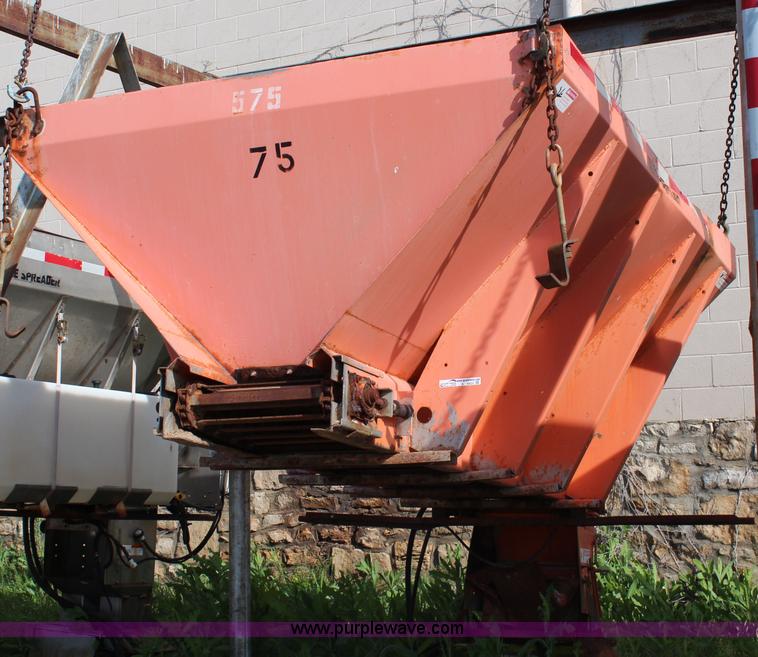 image for item X9423 Monroe stainless steel sand spreader