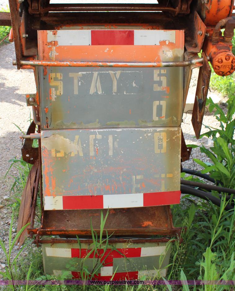 image for item X9423 Monroe stainless steel sand spreader