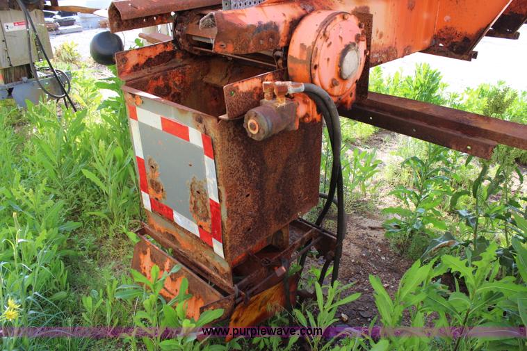 image for item X9424 Monroe sand spreader