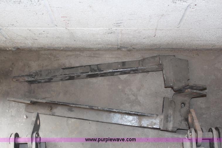 image for item X9460 Westen snow plow bracket