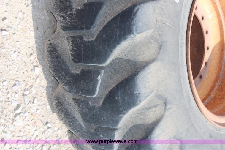 image for item X9463 Firestone 20.5-25 used tire and wheels