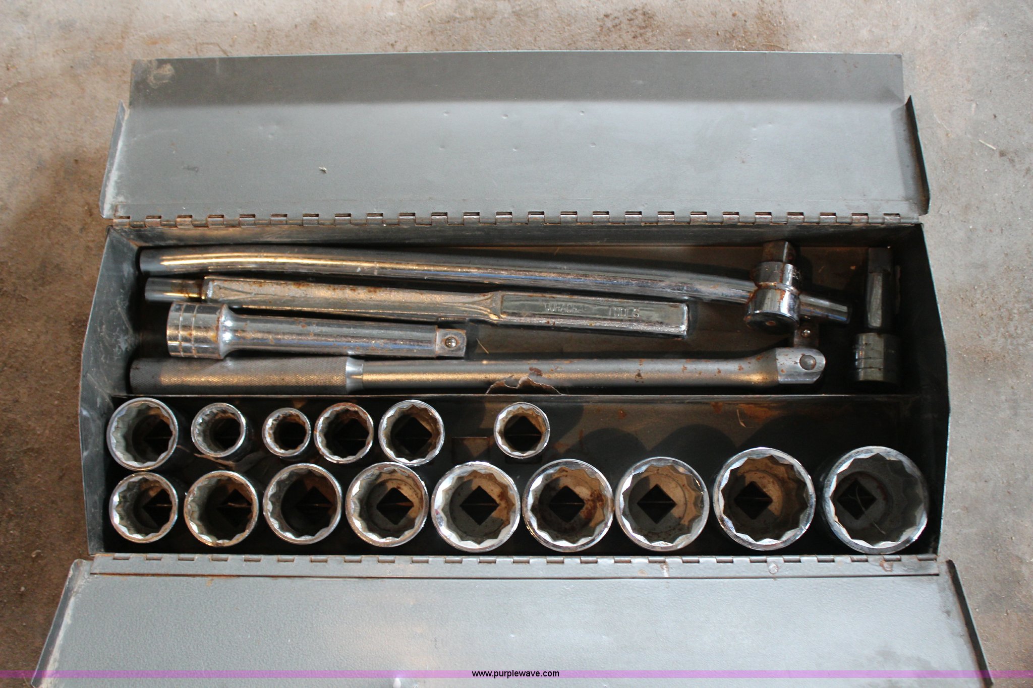 Duracraft 3/4" drive socket set in Kirwin, KS Item X9447 sold Purple Wave