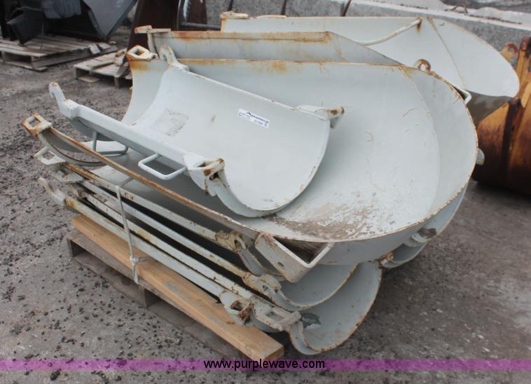 image for item AH9093 Assorted length concrete mixer body chutes
