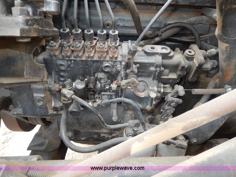 image for item D4790 1988 International F2554 barrel dump truck