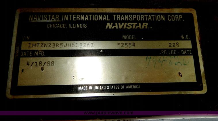 image for item D4790 1988 International F2554 barrel dump truck