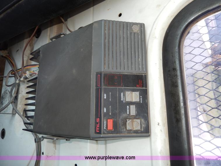 image for item D8076 1986 Mack utility crane truck