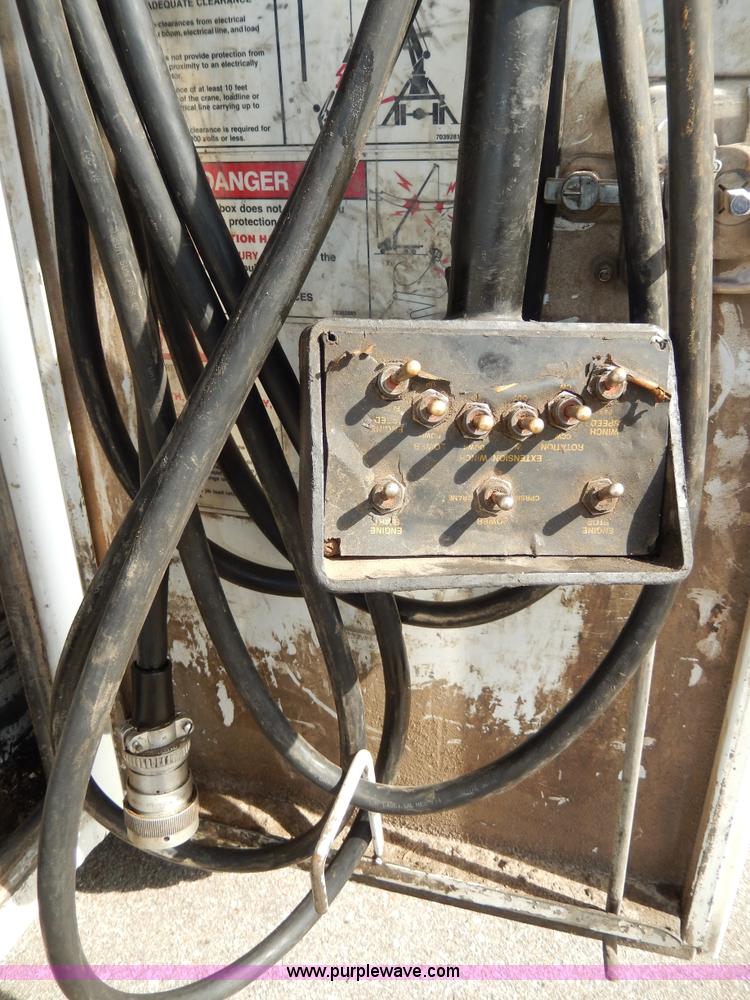 image for item D8076 1986 Mack utility crane truck