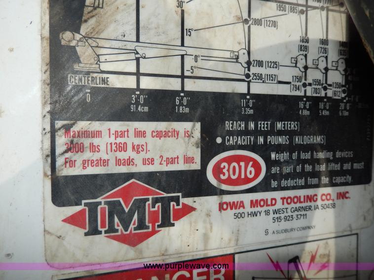 image for item D8076 1986 Mack utility crane truck