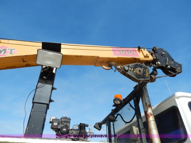 image for item D8076 1986 Mack utility crane truck