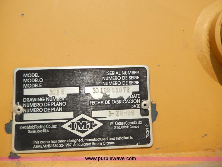 image for item D8076 1986 Mack utility crane truck