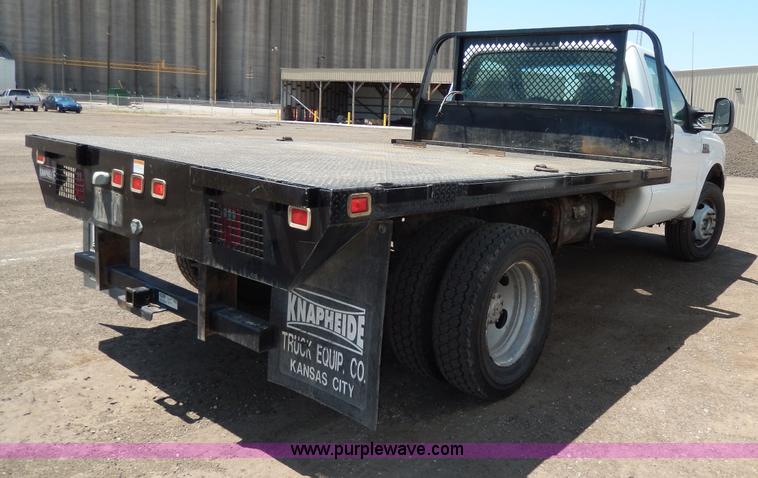 image for item D8081 2000 Ford F450 XLT Super Duty flatbed truck