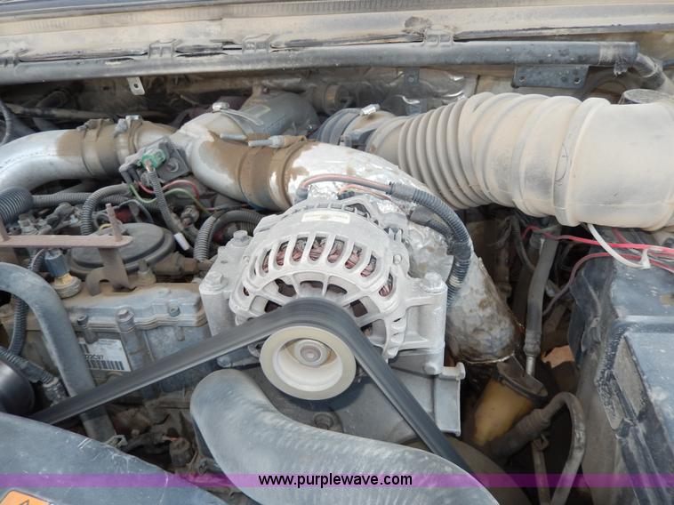 image for item D8081 2000 Ford F450 XLT Super Duty flatbed truck