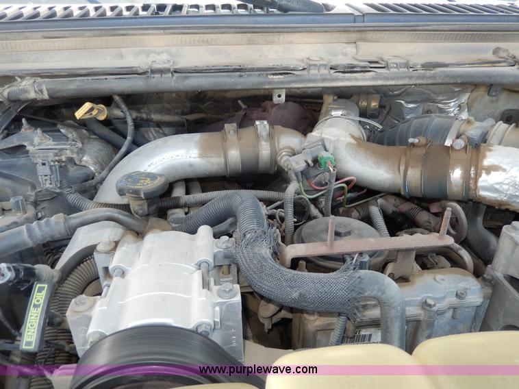 image for item D8081 2000 Ford F450 XLT Super Duty flatbed truck