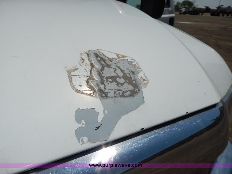 image for item D8081 2000 Ford F450 XLT Super Duty flatbed truck