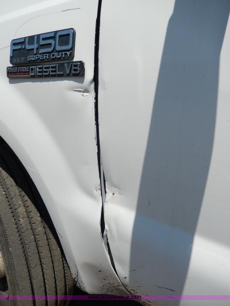 image for item D8081 2000 Ford F450 XLT Super Duty flatbed truck