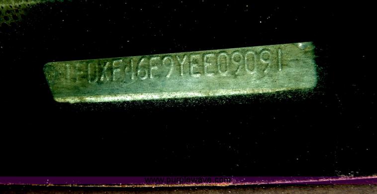 image for item D8081 2000 Ford F450 XLT Super Duty flatbed truck