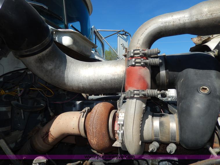 image for item D8169 1986 Mack RS686LS barrel dump truck