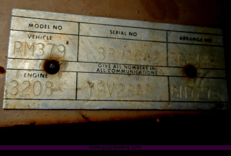 image for item D8170 1976 Caterpillar 613B scraper