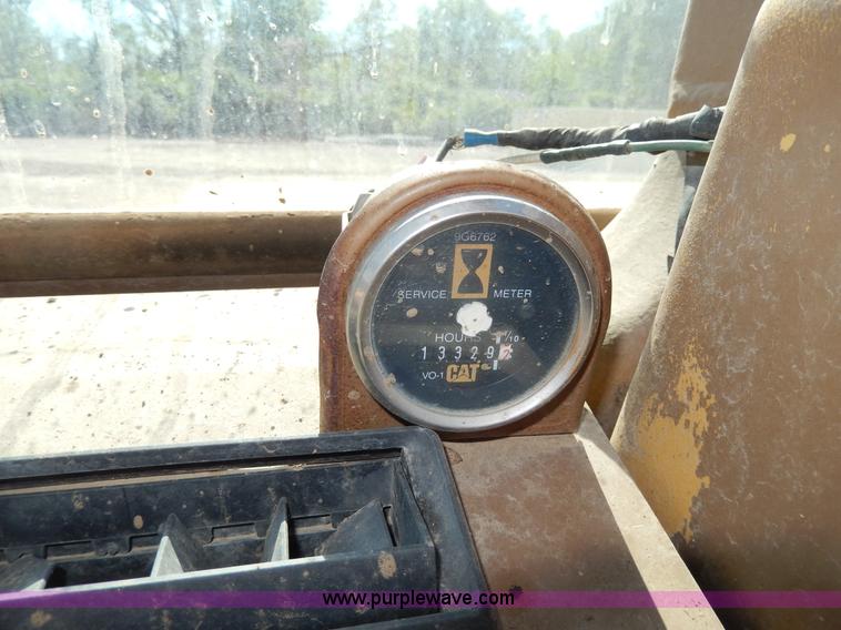 image for item D8170 1976 Caterpillar 613B scraper