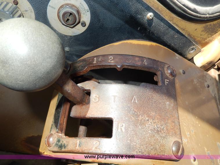 image for item D8170 1976 Caterpillar 613B scraper