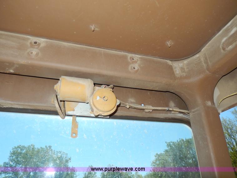 image for item D8170 1976 Caterpillar 613B scraper