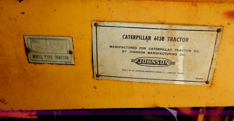 image for item D8170 1976 Caterpillar 613B scraper