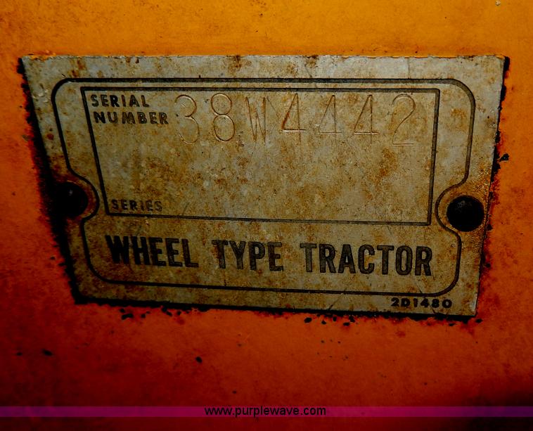 image for item D8170 1976 Caterpillar 613B scraper