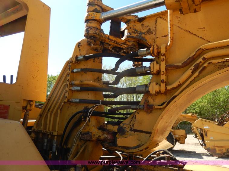 image for item D8170 1976 Caterpillar 613B scraper