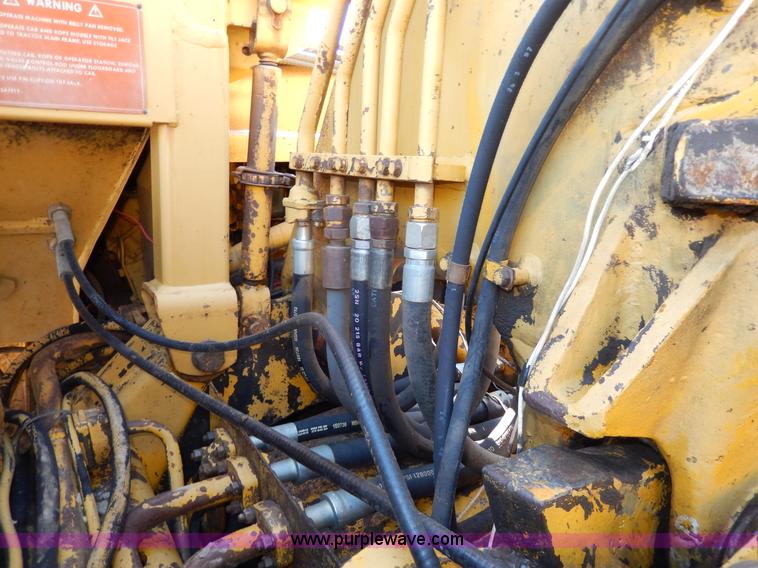 image for item D8170 1976 Caterpillar 613B scraper