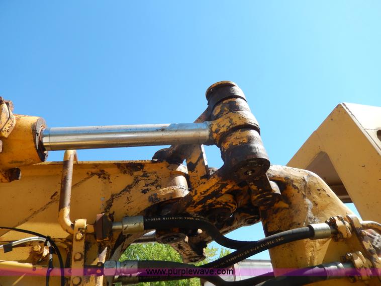 image for item D8170 1976 Caterpillar 613B scraper