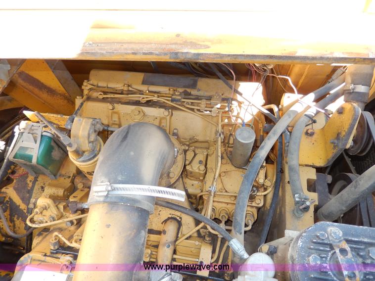 image for item D8170 1976 Caterpillar 613B scraper