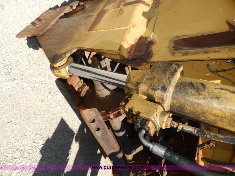 image for item D8170 1976 Caterpillar 613B scraper