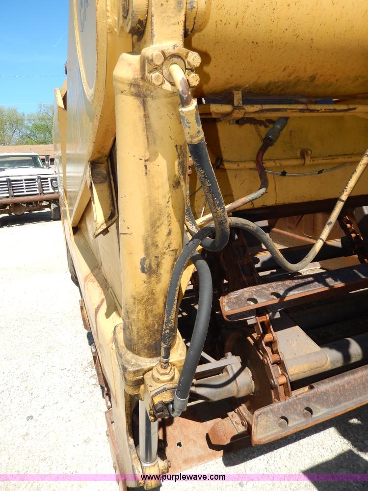 image for item D8170 1976 Caterpillar 613B scraper