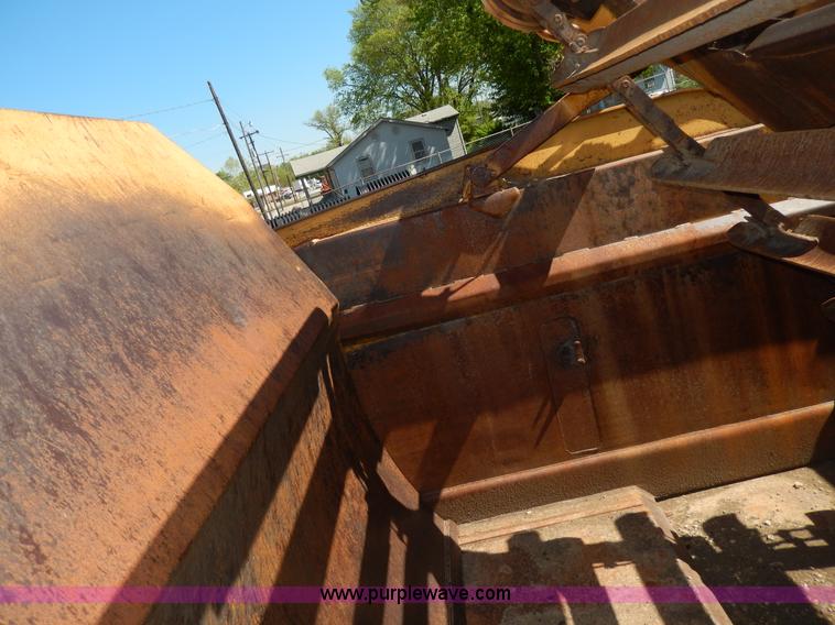 image for item D8170 1976 Caterpillar 613B scraper