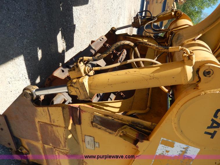 image for item D8170 1976 Caterpillar 613B scraper