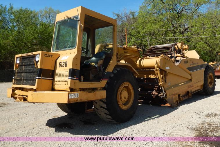 image for item D8171 1979 Caterpillar 613B scraper