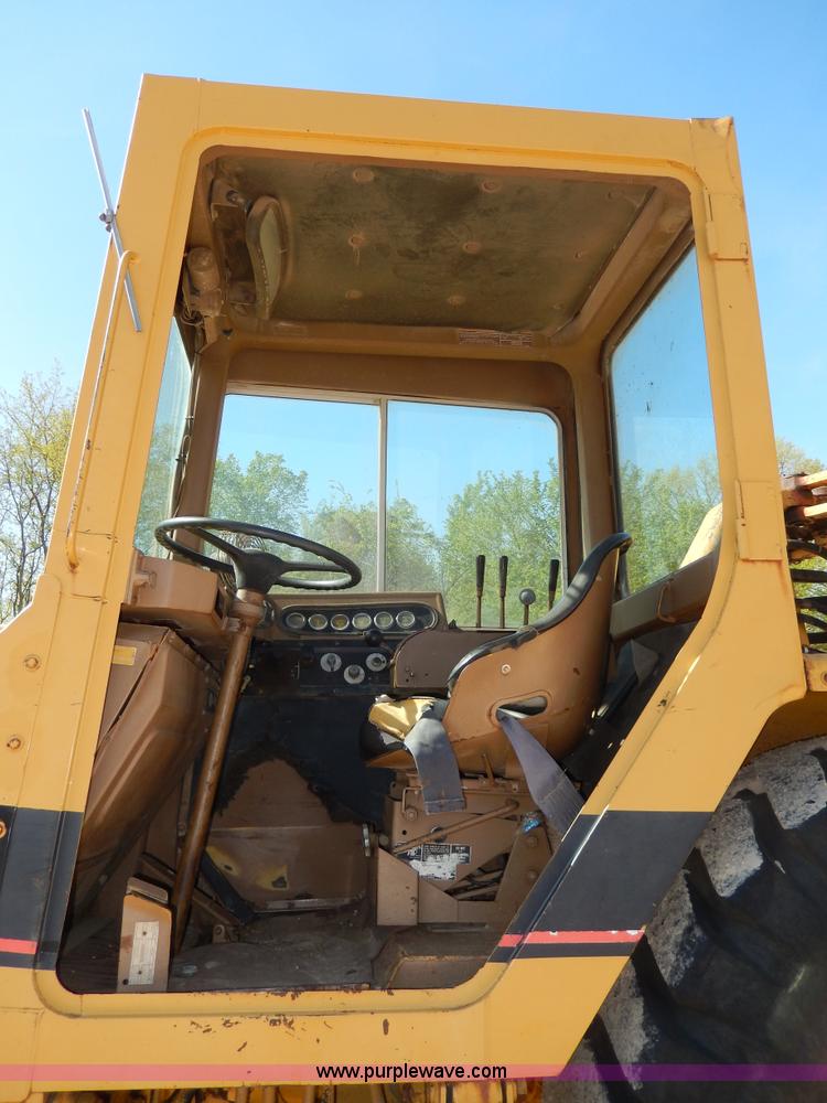 image for item D8171 1979 Caterpillar 613B scraper